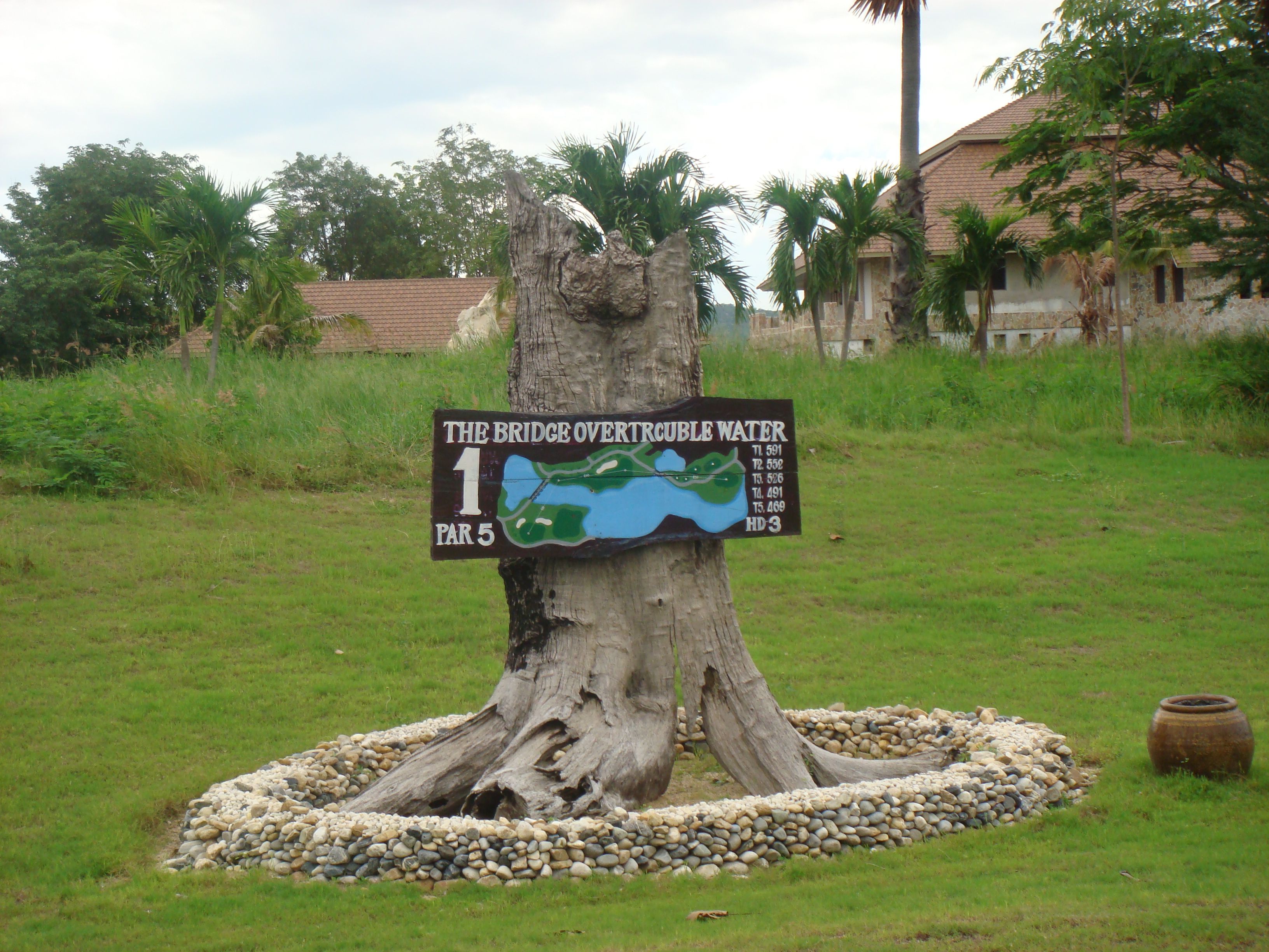 Blue Sapphire Golf & Resort (